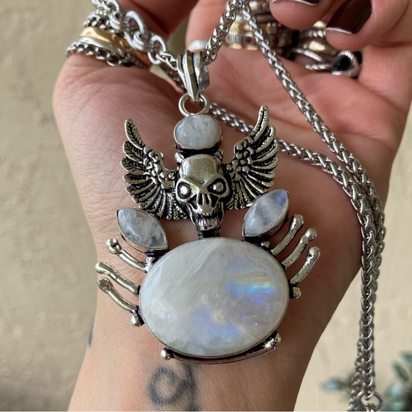 Genuine natural Moonstone gemstones  skull design with wings boho goth necklace - Picture 9 of 15